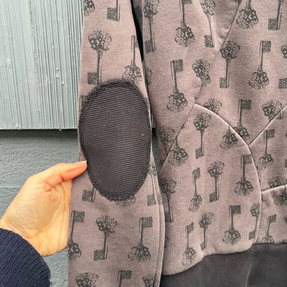 Women’s Sweatshirt size Small - Picture 3 of 6